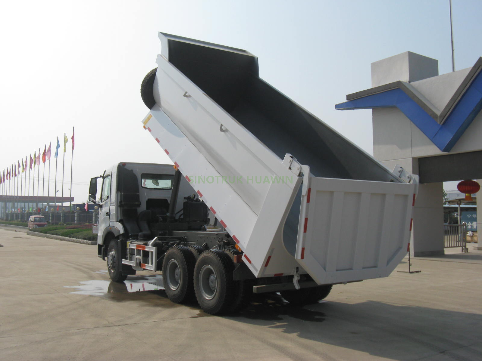 Sinotruk HOWO A7 6X4 Front tipping Dump Truck