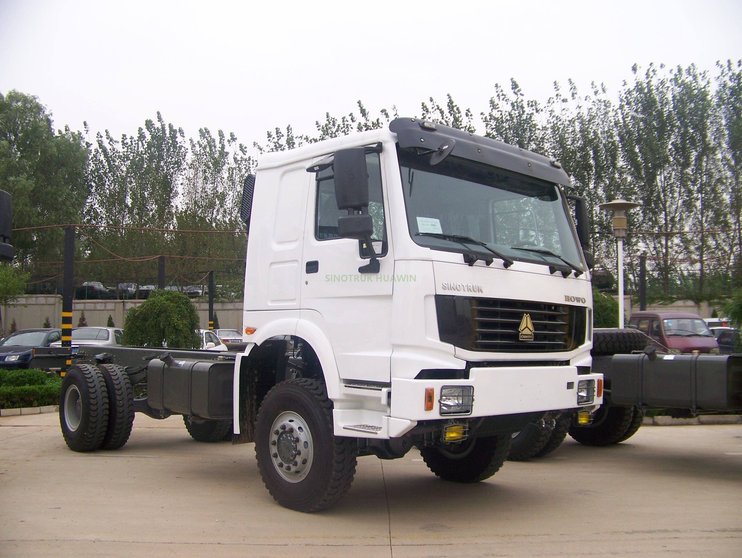 HOWO 4X4 All-wheel Drive Cargo Truck