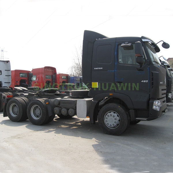 SINOTRUK A7 6X4 420hp CNG Tractor Head