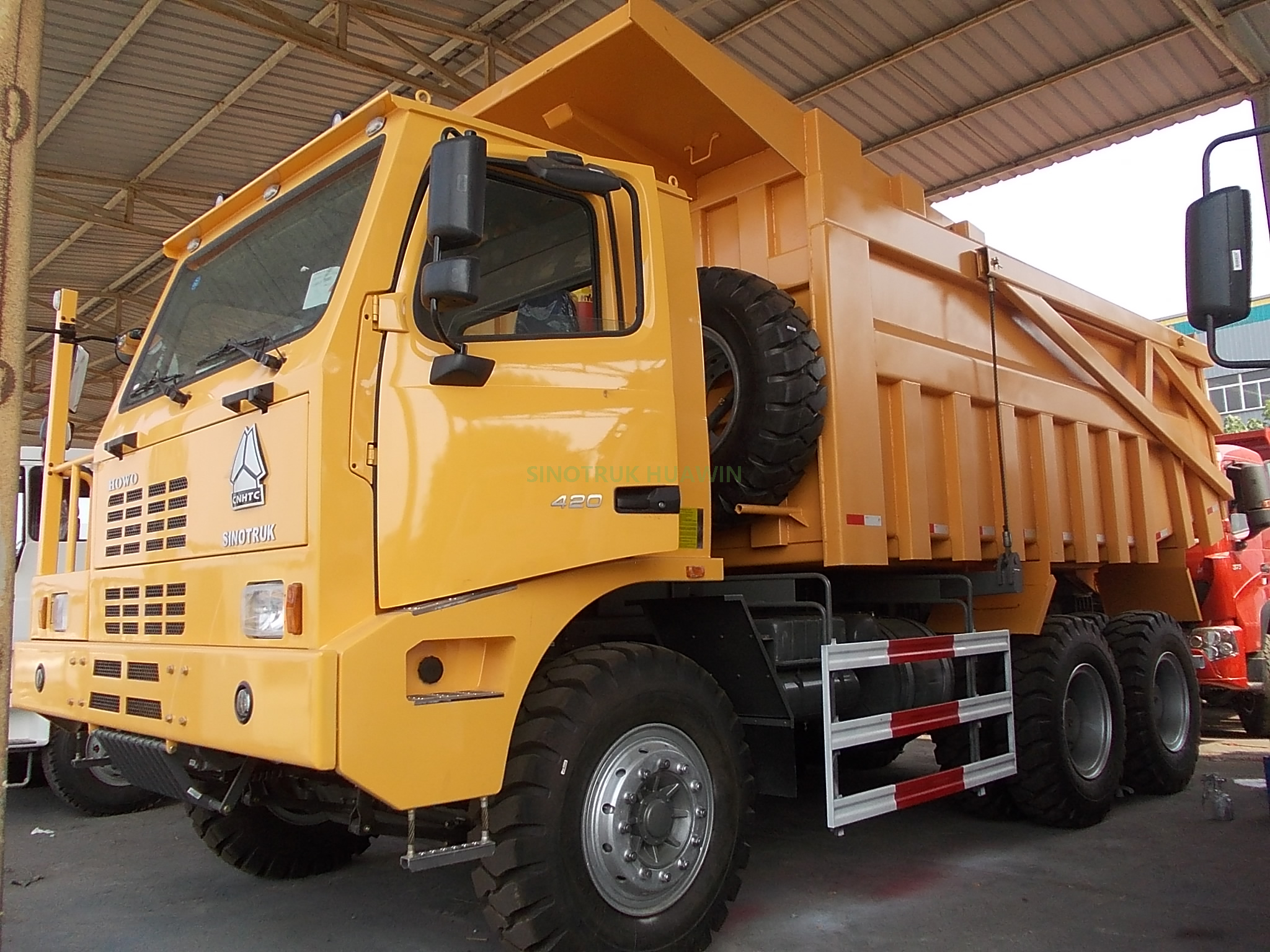 SINOTRUK New Mining 6x4 Dump Truck